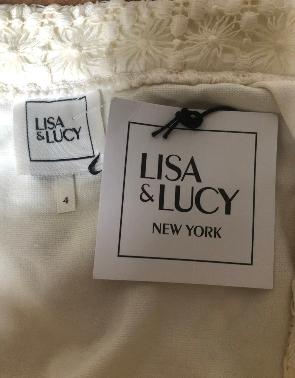 NWT Lisa and Lucy lace cream lace mini skirt size 4